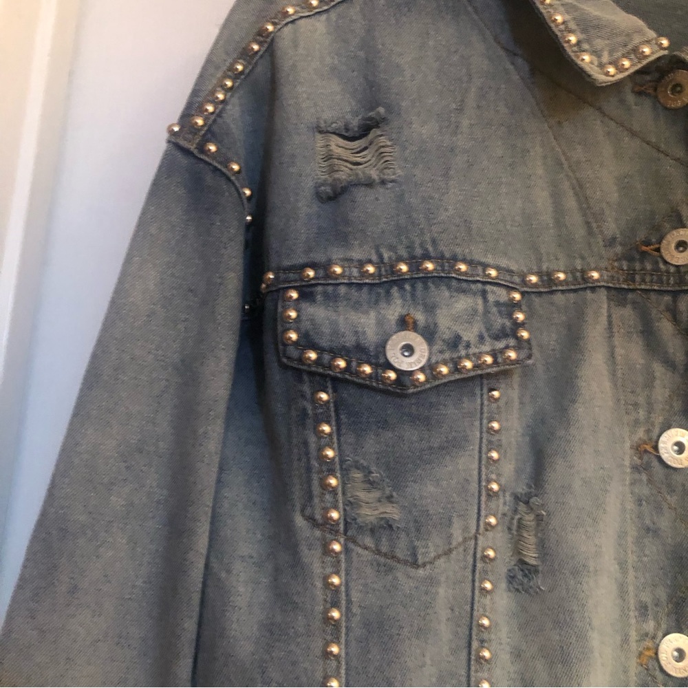 Vici Grey Distressed Studded Denim Jean Jacket - Picture 12 of 13
